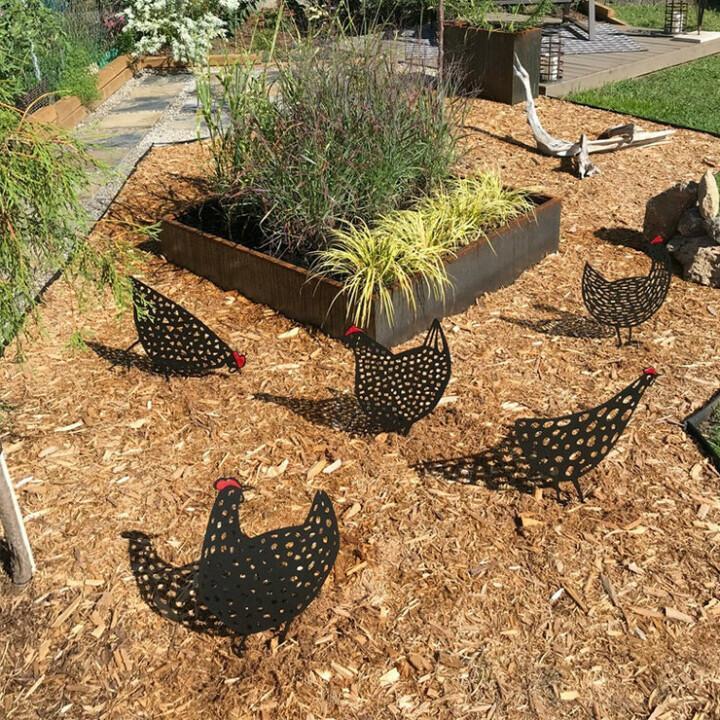 Poule de décoration de jardin