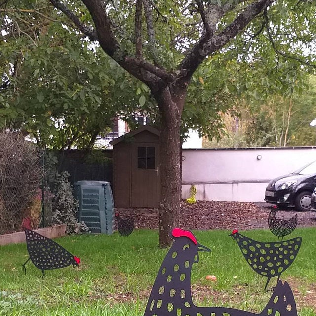 Poule de décoration de jardin