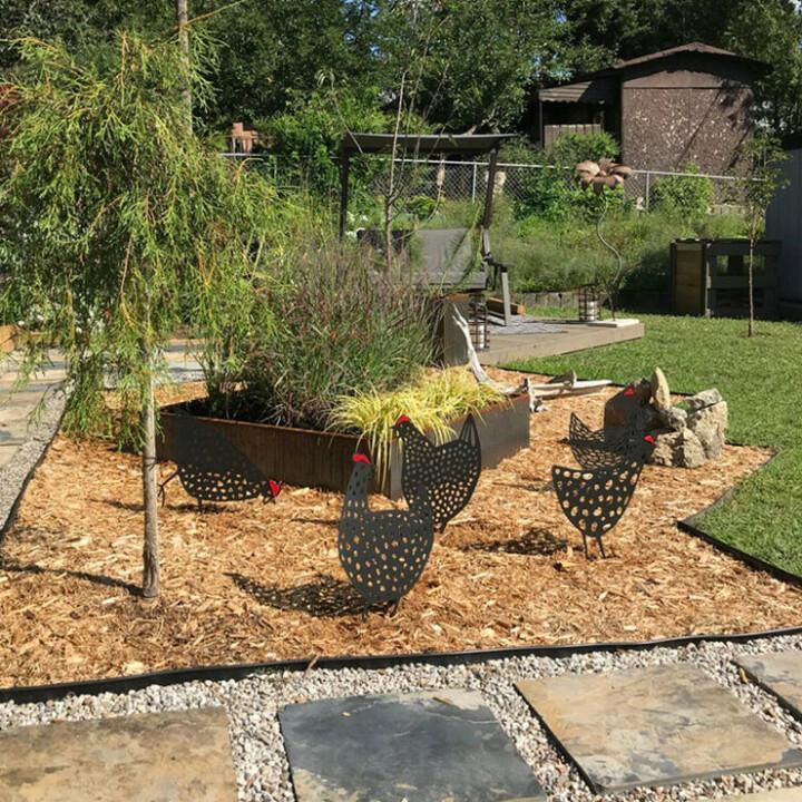 Poule de décoration de jardin