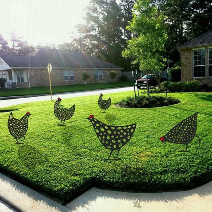 Poule de décoration de jardin